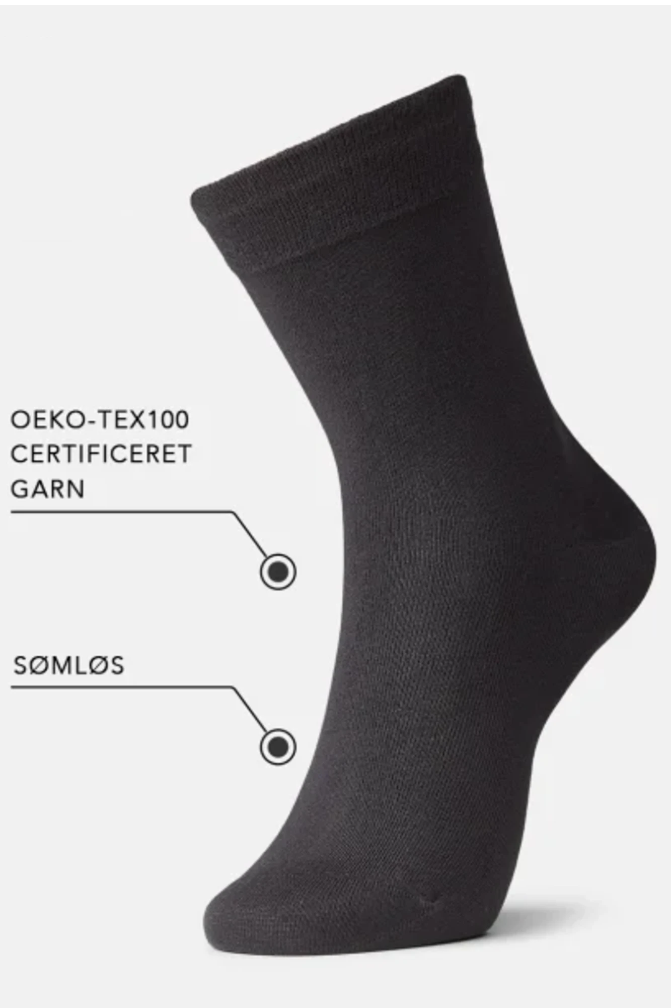 Holdbare IQ bambus strømper i farven sort, der bevarer form og blødhed vask efter vask.