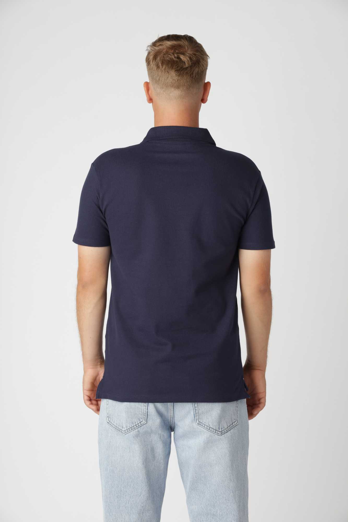 Shape polo i farven navy i blød, åndbar bomuld med holdbar pasform