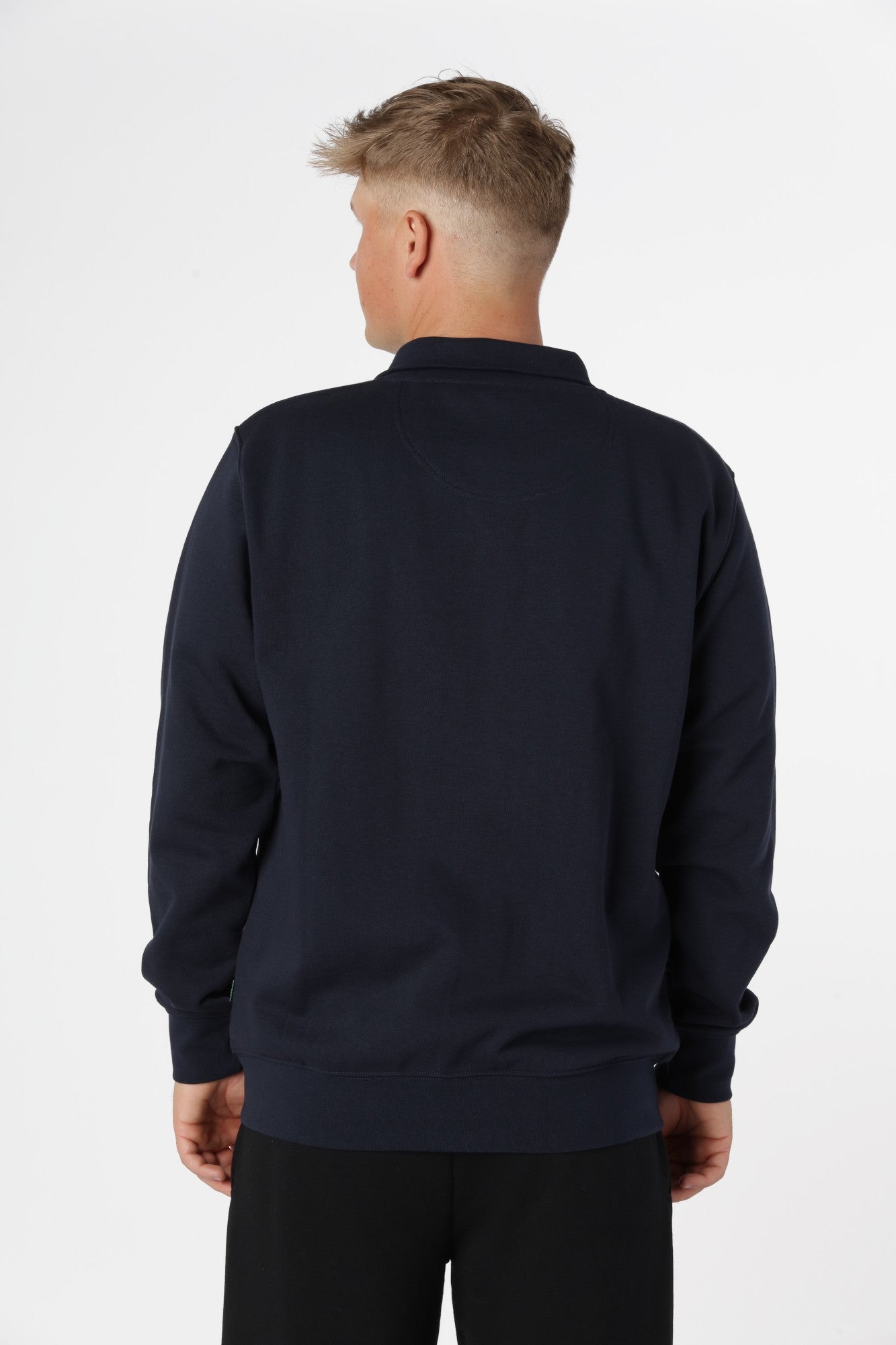 Zip-up Lars, Sky Captain