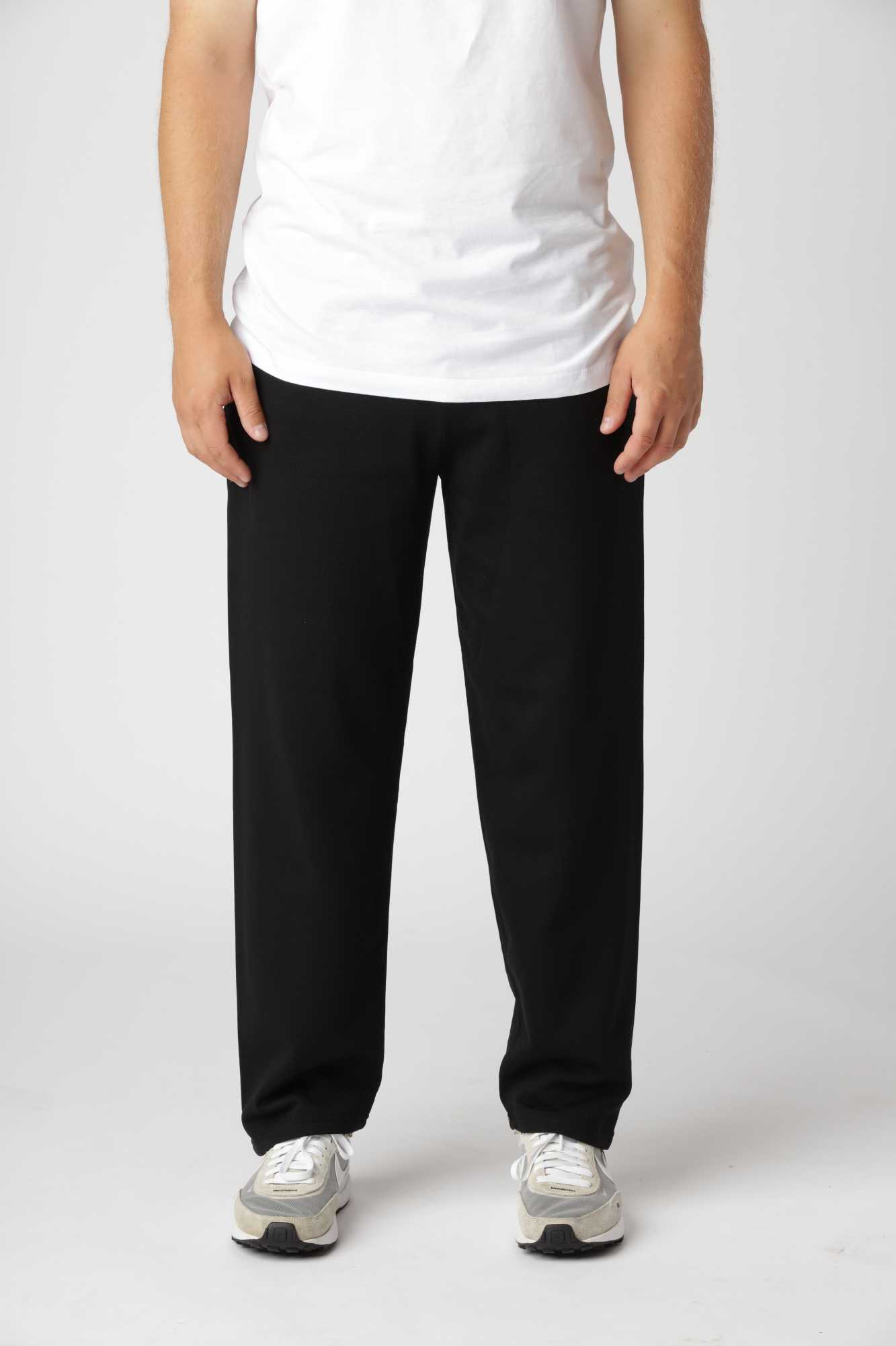 Classic Straight Sweatpants, Sort