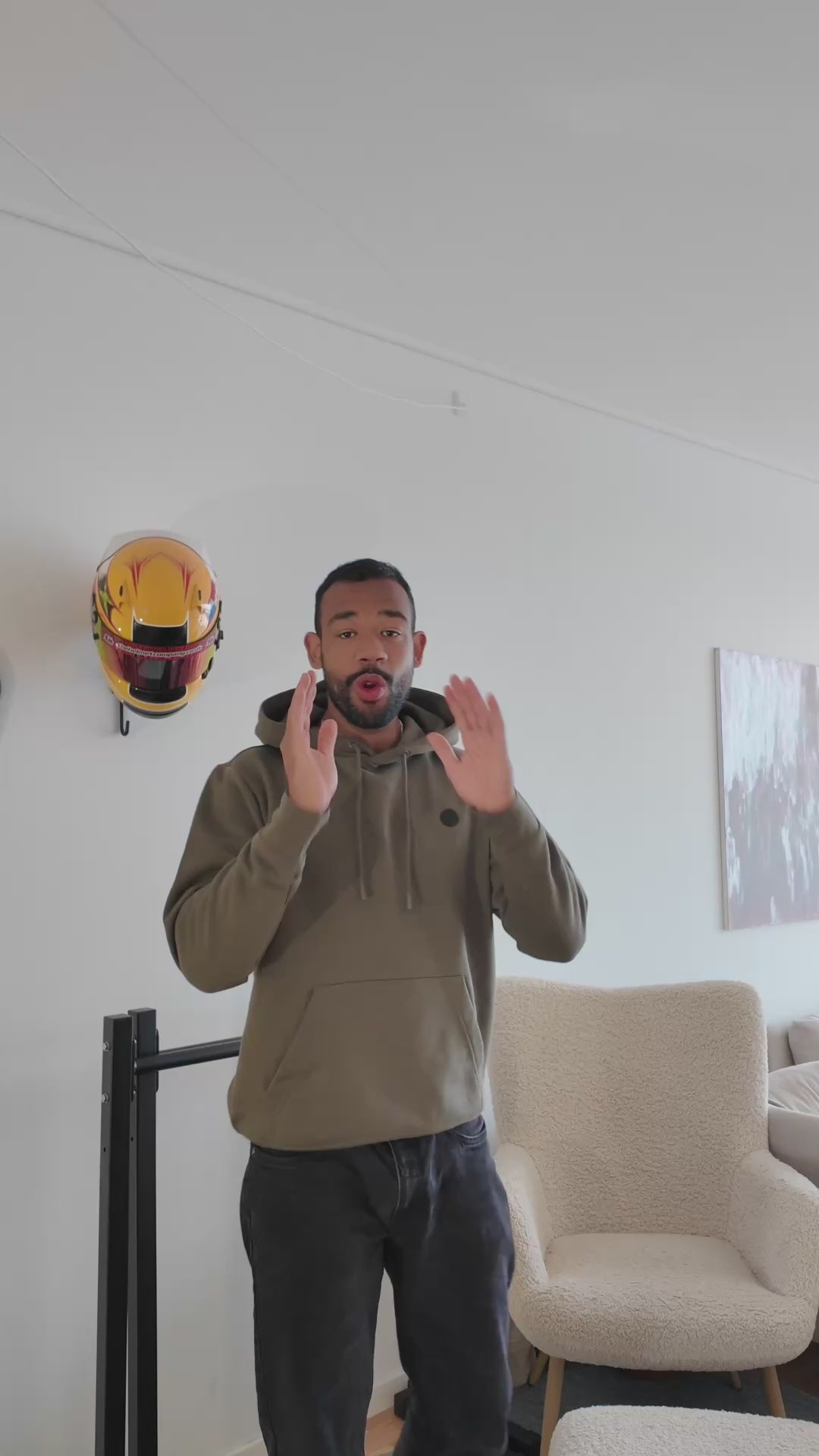 Army Kronstadt Hoodie designet med fokus på kvalitet, holdbarhed og komfort