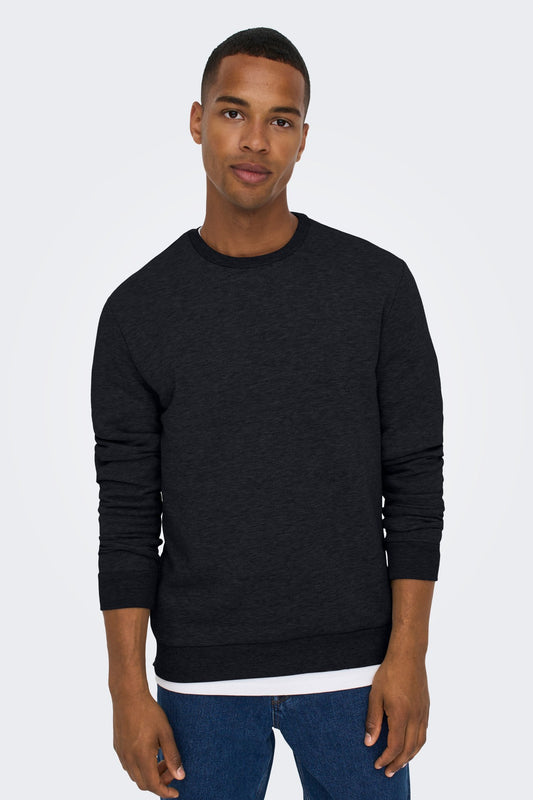 Onsceres crew neck sweatshirt i farven Dark Navy med rund hals og klassisk regular fit pasform.